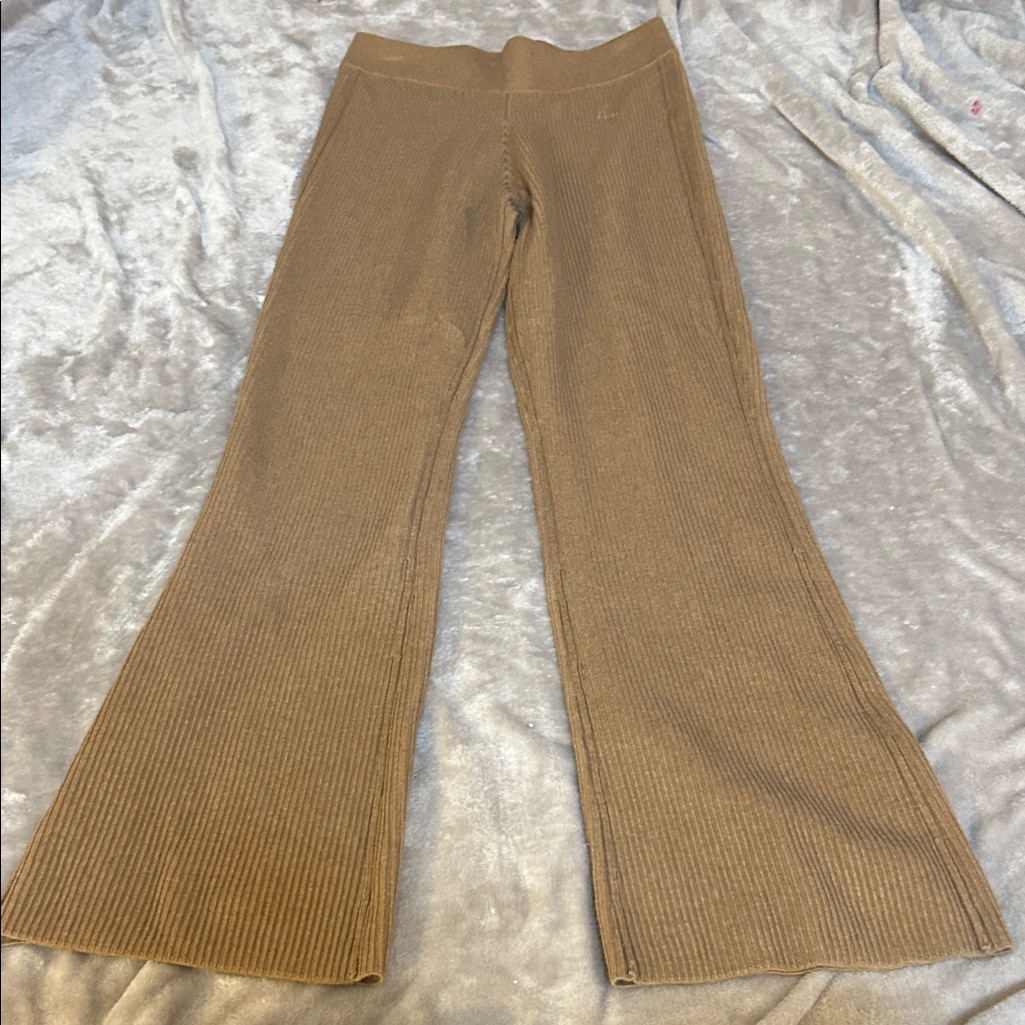 Frame Rib Sweater Pants